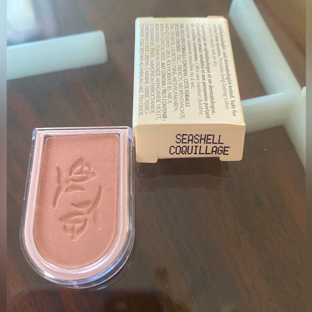 Mary Kay eye shadow